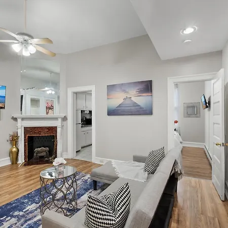 Deluxe Flat In Center City